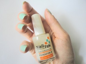 Nail Tek II Foundation odżywka do paznokci