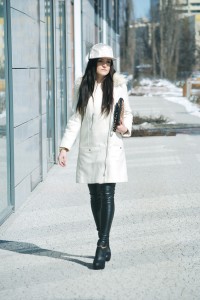 płaszcz biały H&M
