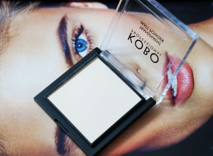 transparentny puder kobo