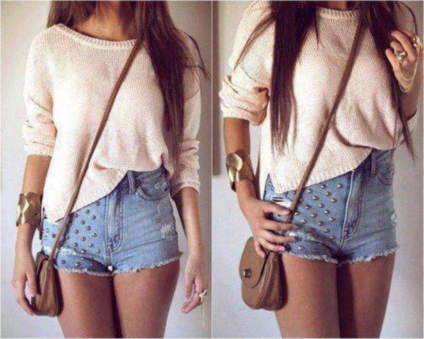 9rozc5-l-610x610-sweater-cute-beige-classy-jewels-short-pull-sac-shorts-knit+sweater-denim+shorts-studs-cross+body+bag-jeans (1)