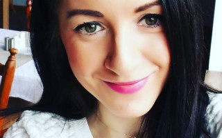 szminka fuksjowa matowa