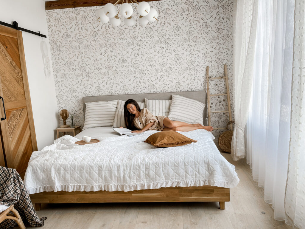 rustykalna sypialnia jak ją urządzić