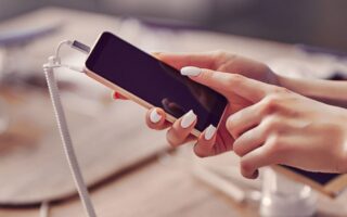 rozrywka przez telefon